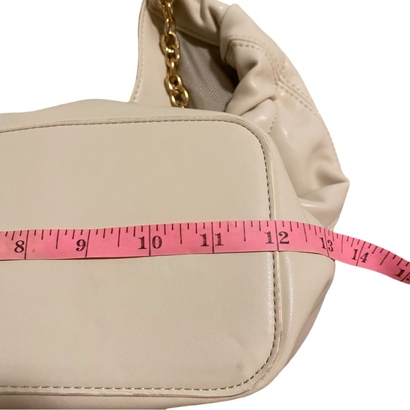Elegant Lulus Gold Chain Chic Cream Women's Bag - Picture 4 of 7